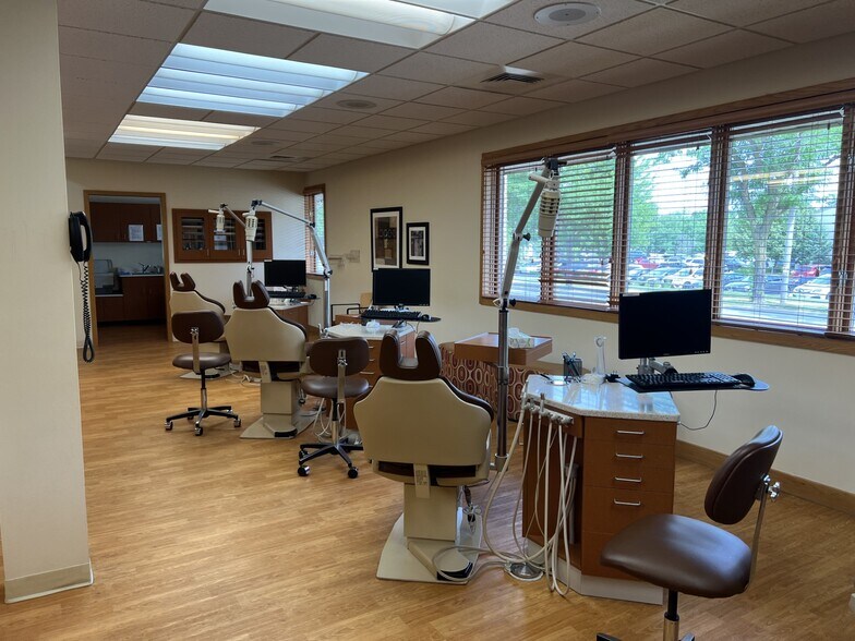 More Photos Of 5605 Odana Rd, Madison Medical For Sale