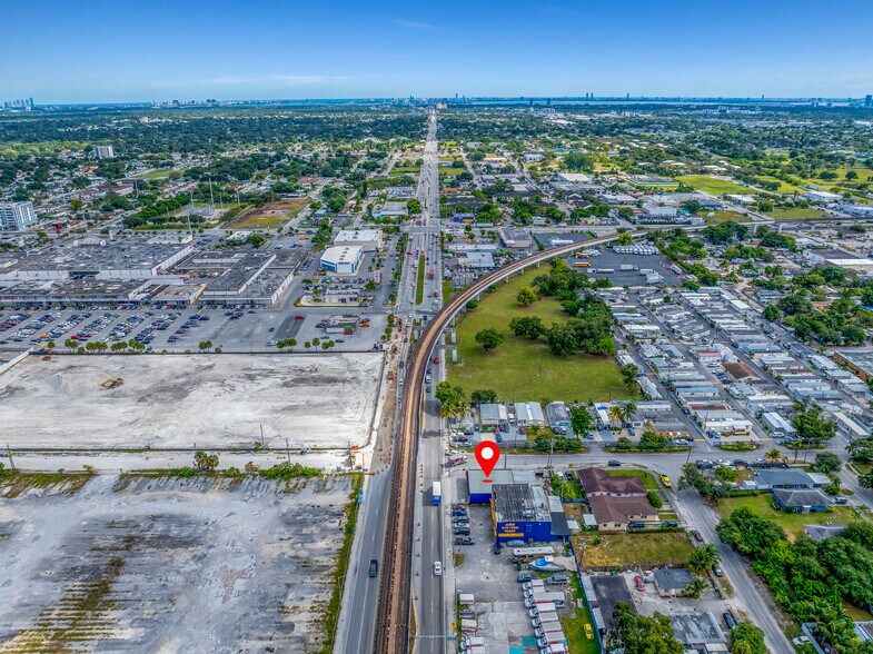 More Photos Of 3000 NW 79th St, Miami Auto Repair For Lease