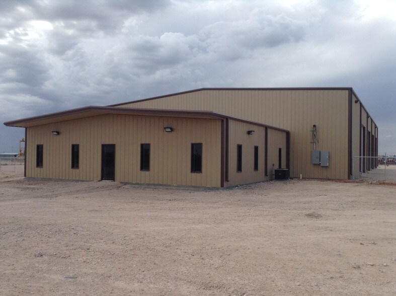 Primary Photo Of 11000 W County Road 74, Midland Light Manufacturing For Lease