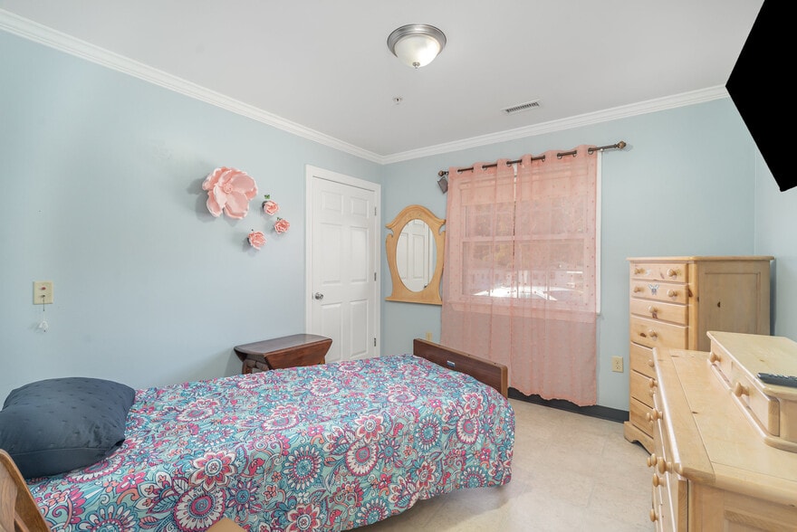 More Photos Of 2415A-2415B-2441 S Center St, Hickory Assisted Living For Sale