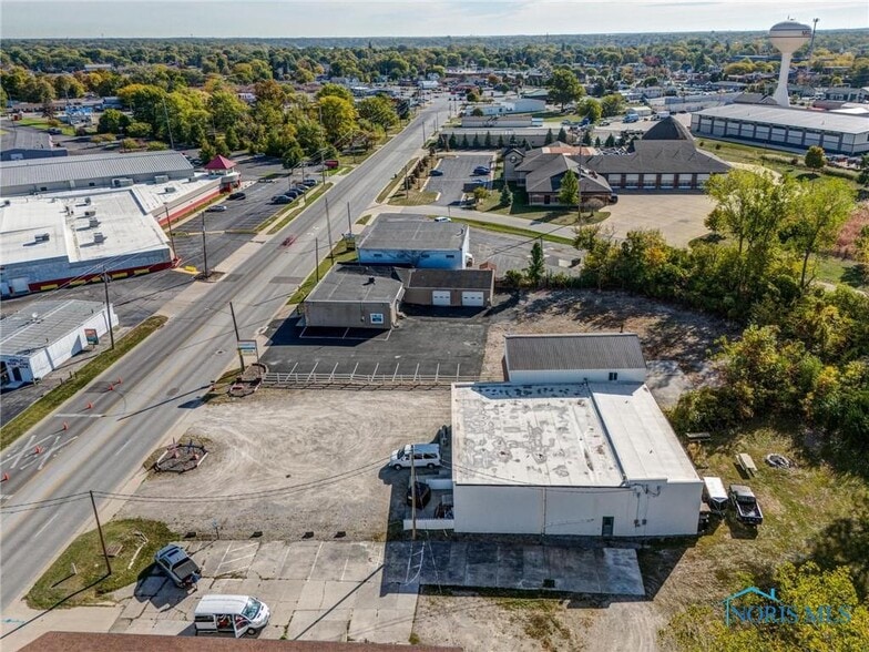 More Photos Of 322 Illinois Ave, Maumee Warehouse For Sale