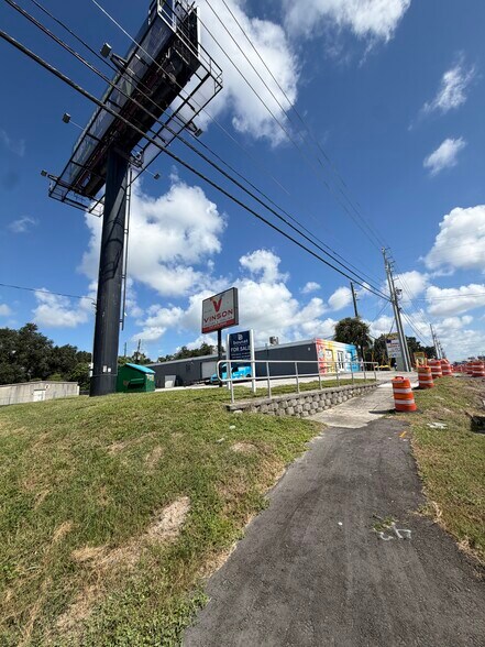 More Photos Of 31515 U.S. Highway 19 N, Palm Harbor General Retail For Lease