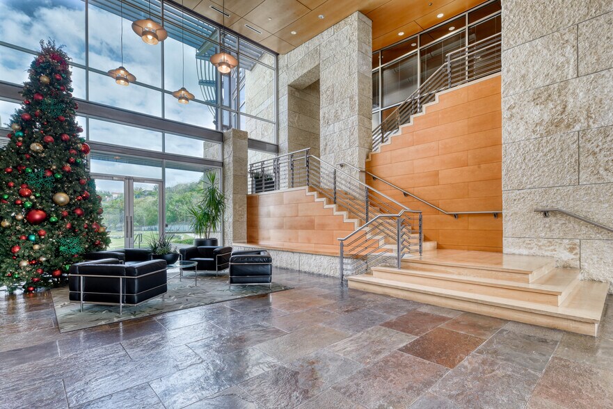 More Photos Of 200 E Basse Rd, San Antonio Office For Lease