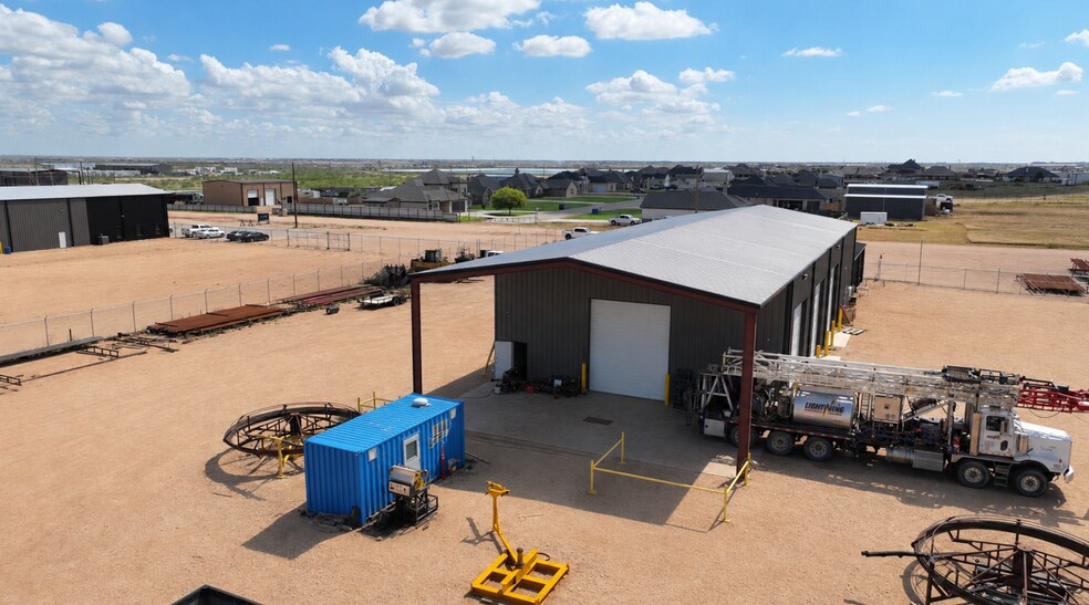 More Photos Of 2607 Holdridge Road, Midland Warehouse For Sale