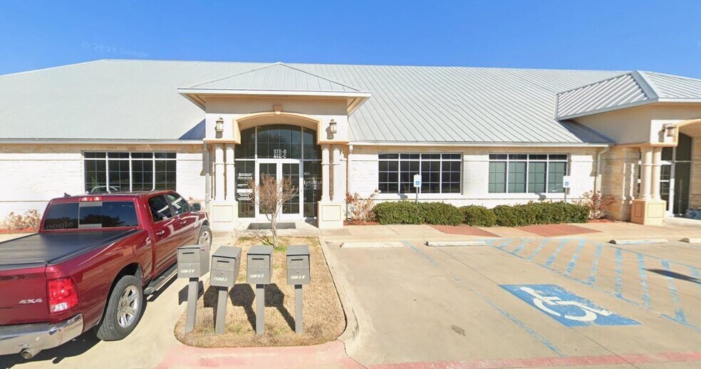 More Photos Of 1200 Crawford Ave, Granbury Medical For Lease