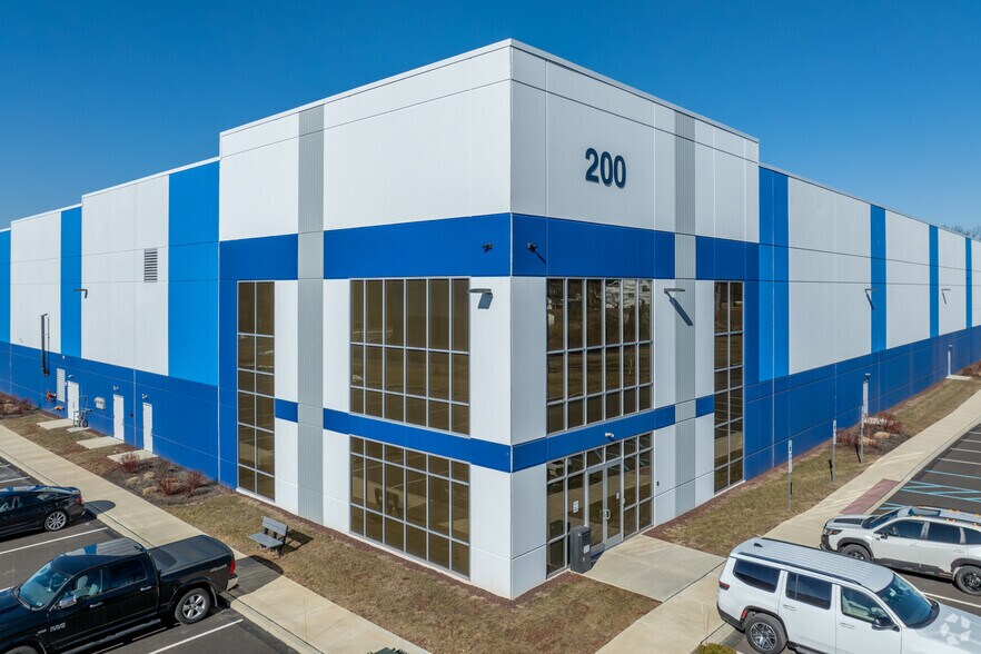 More Photos Of 500 N Ridge Rd, Perkasie Manufacturing For Lease