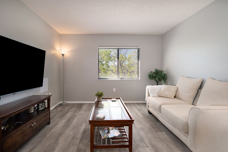 More Photos Of 1029 7th Ave E, Bradenton Apartments For Sale