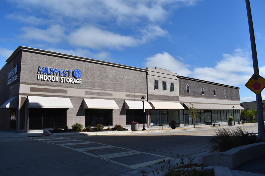 Primary Photo Of 314 W Milwaukee St, Janesville Storefront Retail Office For Lease