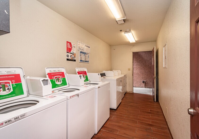 More Photos Of 1230 Melton Dr, Yuba City Apartments For Sale