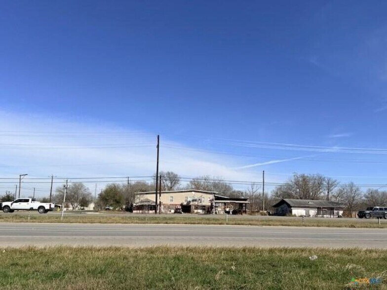 More Photos Of 12020 S US Highway 181, San Antonio Flex For Sale
