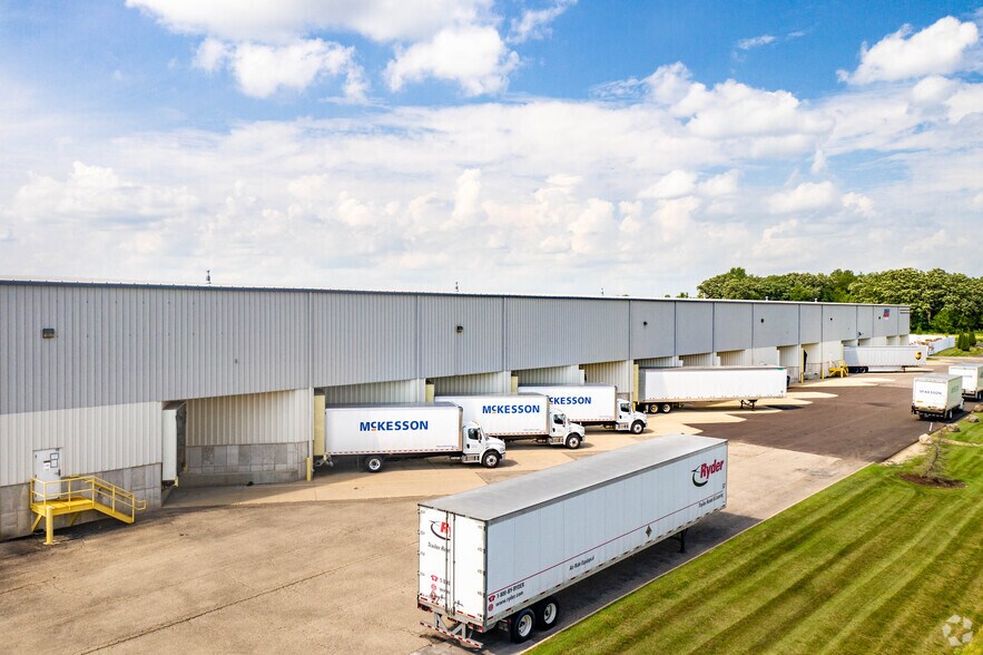 More Photos Of 4355 Duraform Ln, Windsor Refrigeration Cold Storage For Lease