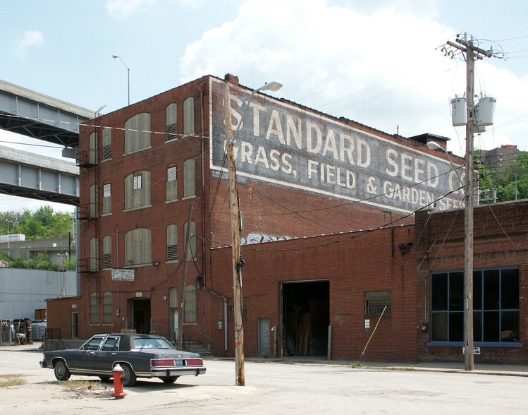 More Photos Of 931 W 8th St, Kansas City Manufacturing For Sale