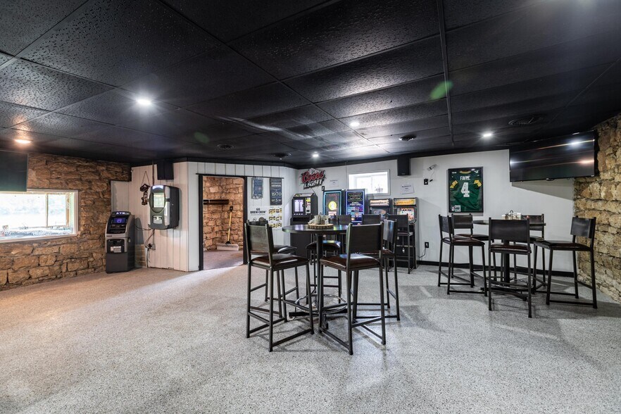 More Photos Of N18078 County Road T, Galesville General Retail For Sale