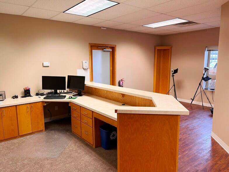 More Photos Of 7656 Design Dr, Baxter Office For Sale