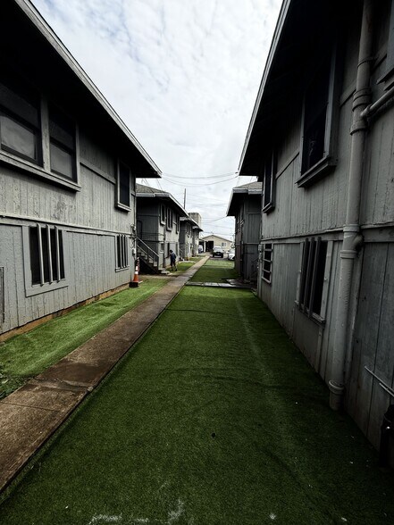 More Photos Of 946 Winant St, Honolulu Apartments For Sale