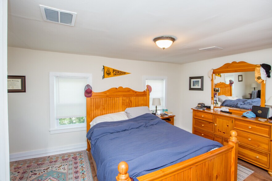 More Photos Of 41 Church St, Lambertville Apartments For Sale