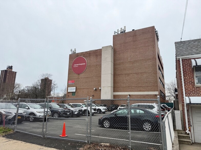 More Photos Of 163-03 Horace Harding Expy, Fresh Mdws, Fresh Meadows Medical For Sale