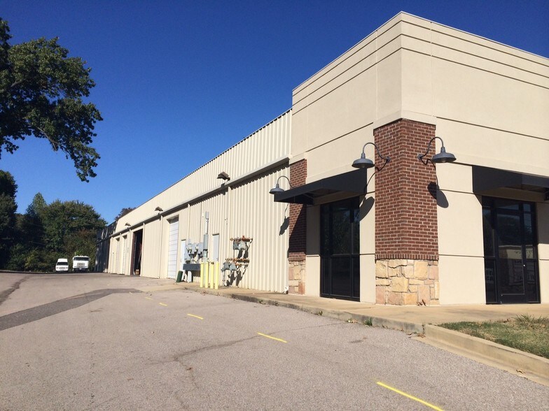 More Photos Of 6232 E Shelby Dr, Memphis Light Distribution For Lease