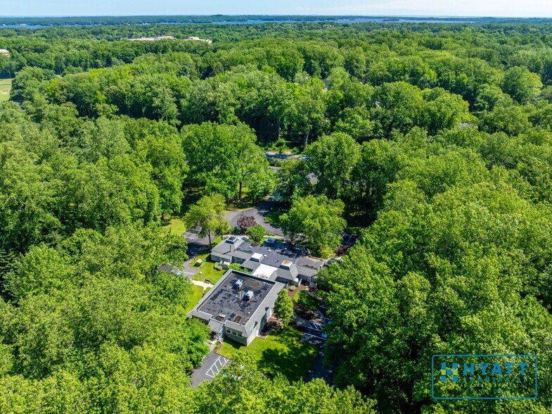 More Photos Of 1300 Ritchie Hwy, Arnold Office For Sale