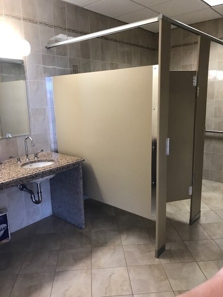 More Photos Of 300 Penhorn Ave, Secaucus Office For Lease