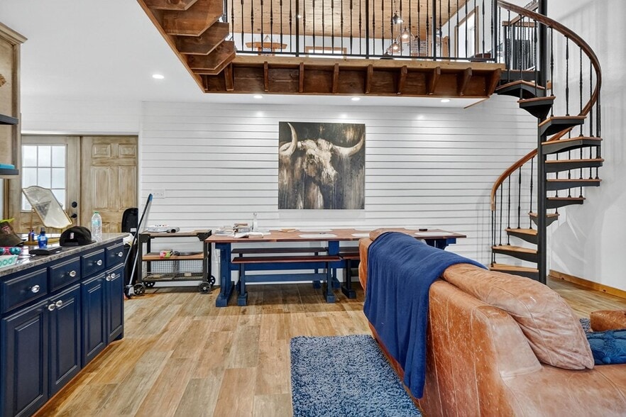 More Photos Of 4301 S County Road 1135, Midland Specialty For Sale