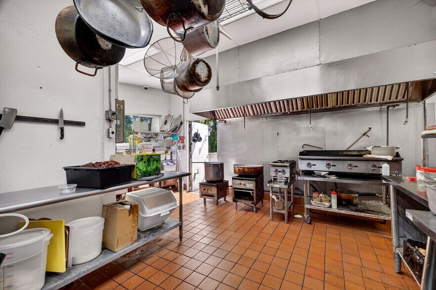 More Photos Of 1020 Main St, Chico Restaurant For Sale