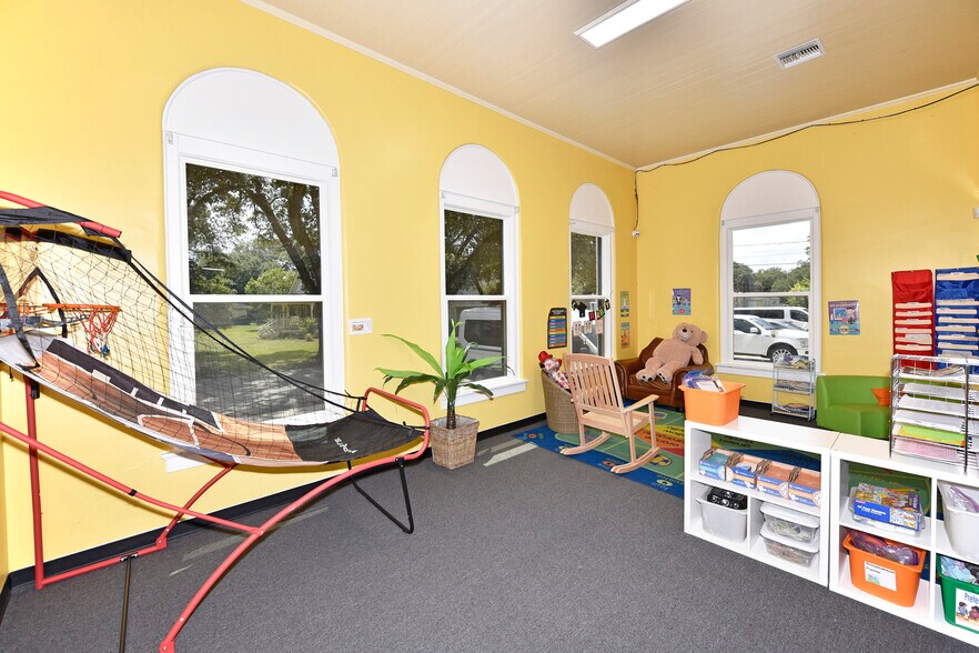 More Photos Of 1220 Mulcahy St, Rosenberg Religious Facility For Sale