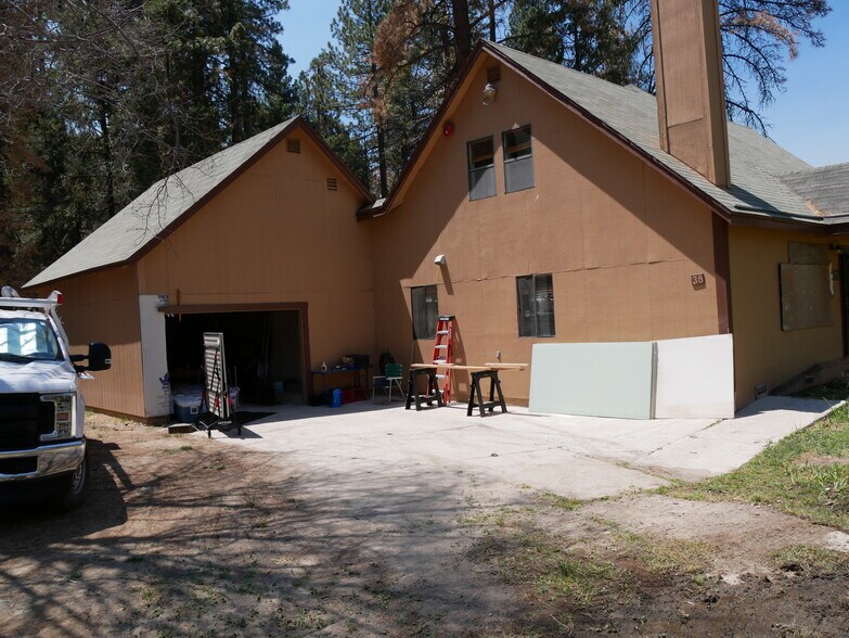 More Photos Of 42193 Seven Oaks Road, Angelus Oaks Specialty For Sale