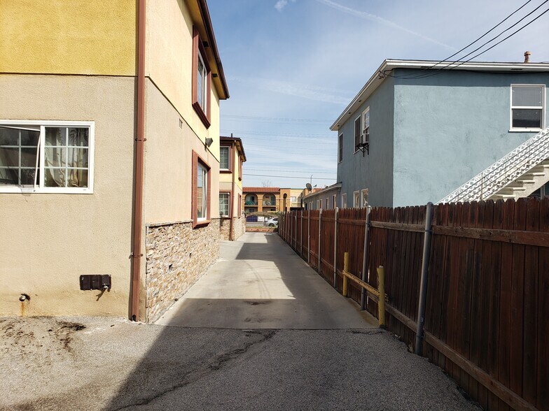 More Photos Of 6649 Sepulveda Blvd, Van Nuys Apartments For Sale