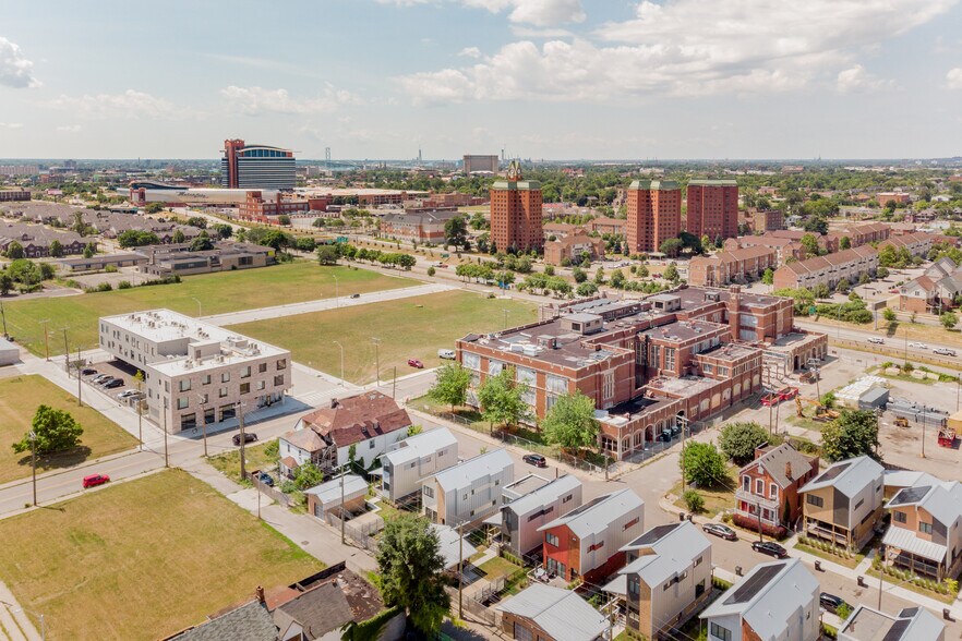 More Photos Of 950 Selden St, Detroit Schools For Lease