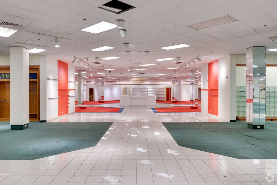 More Photos Of 3340 Mall Loop Dr, Joliet Department Store For Sale