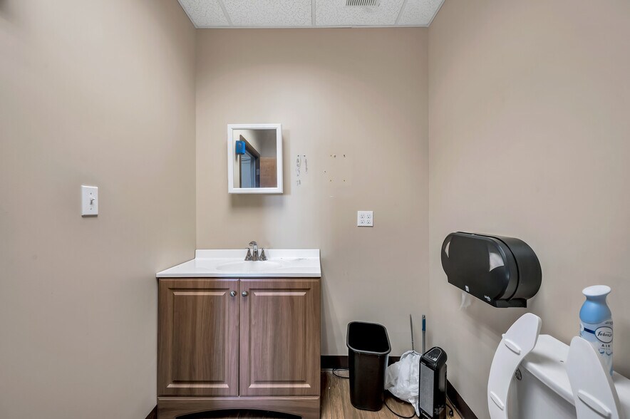 More Photos Of 373 High St, Wilkes Barre Manufacturing For Lease