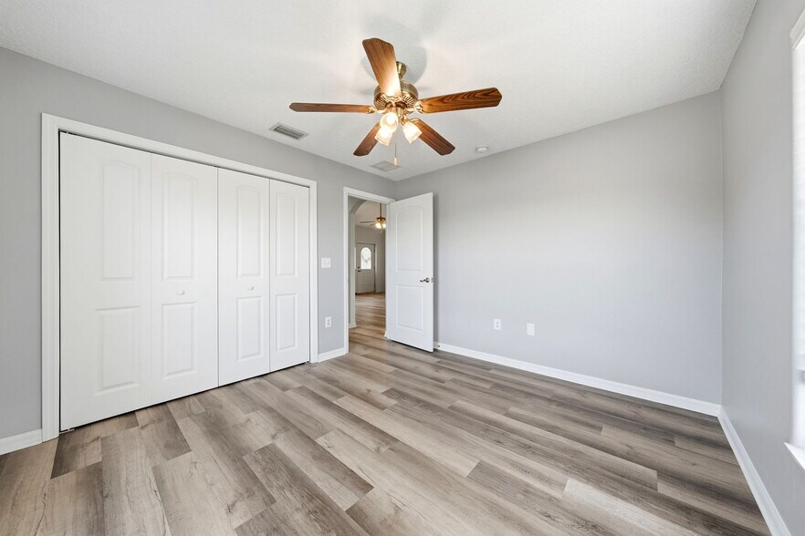 More Photos Of 14433 Lake Yale Rd, Umatilla Land For Sale