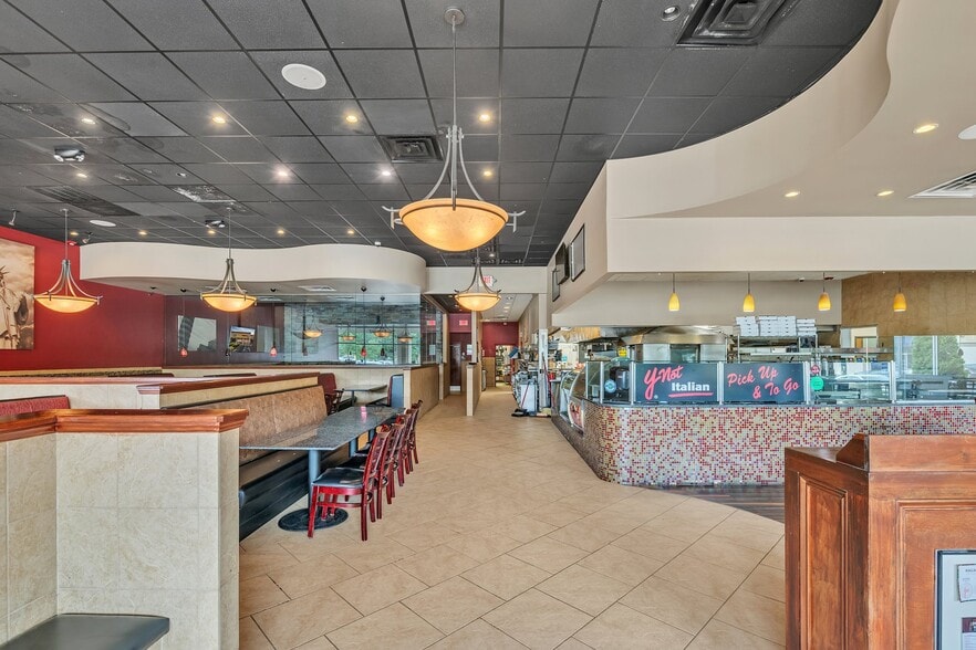 More Photos Of 1036 Volvo Pky, Chesapeake Freestanding For Sale