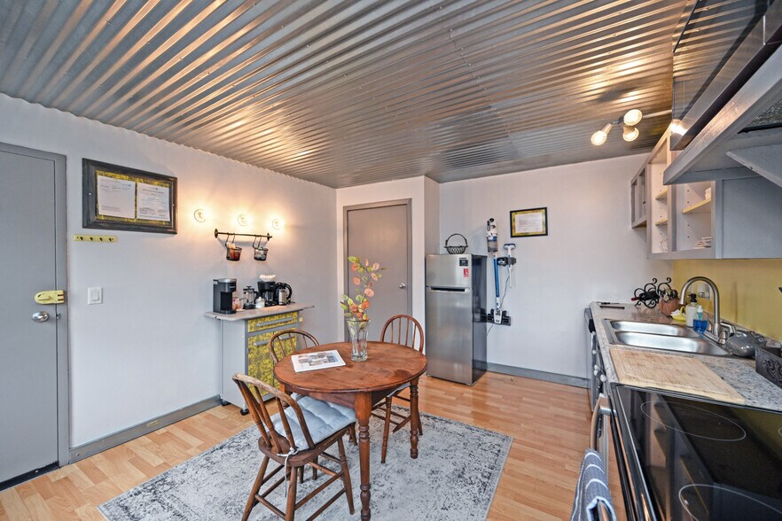 More Photos Of 118 E Liberty St, Cincinnati Apartments For Sale