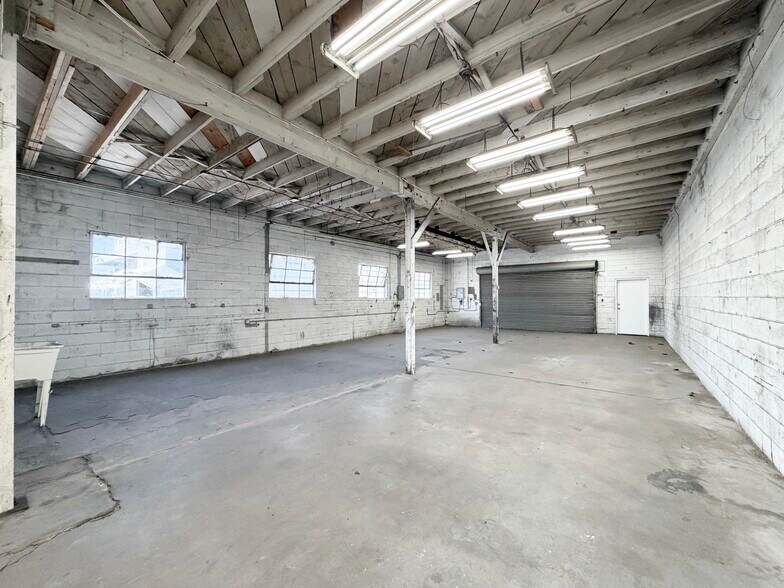 More Photos Of 4401 Firestone Blvd, South Gate Flex For Lease