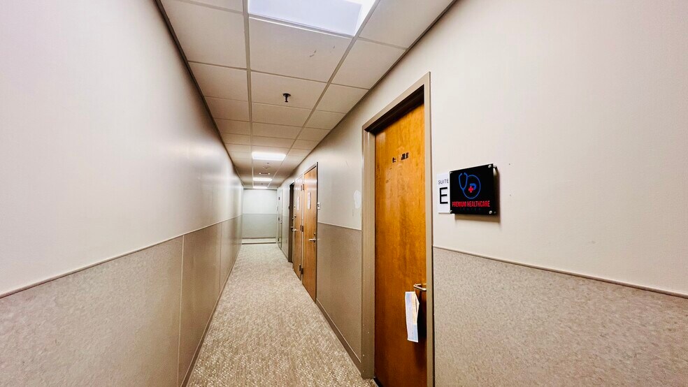 More Photos Of 561 Cranbury Rd, East Brunswick Medical For Sale