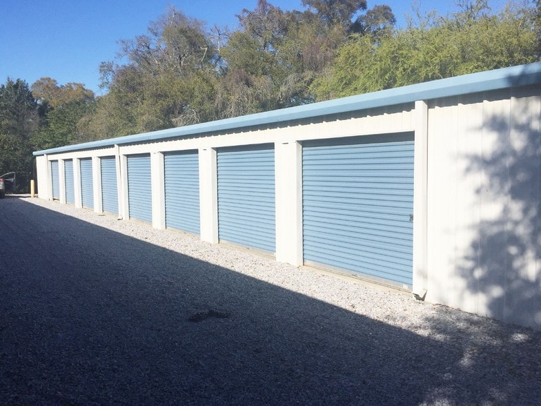 More Photos Of 1304 N T St, Pensacola Self Storage For Sale