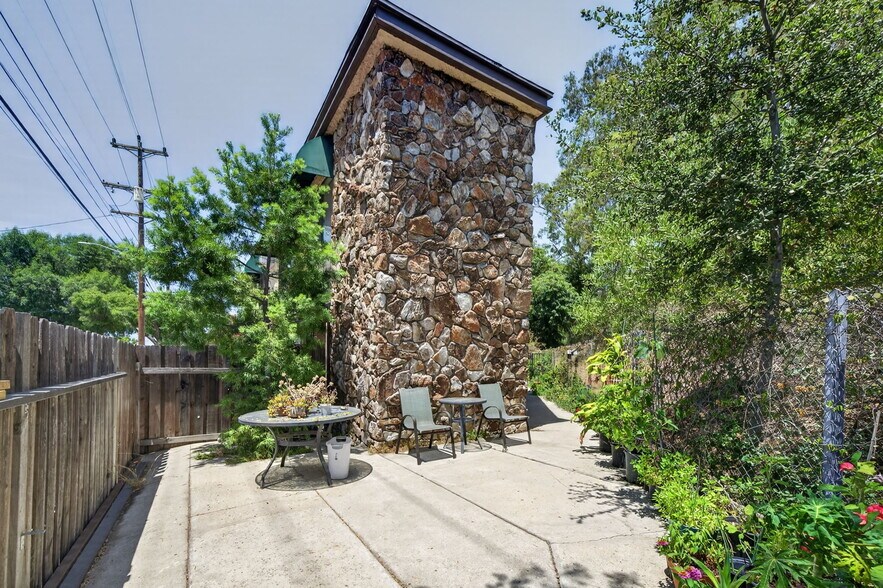 More Photos Of 1459 Stanley Ave, Glendale Apartments For Sale