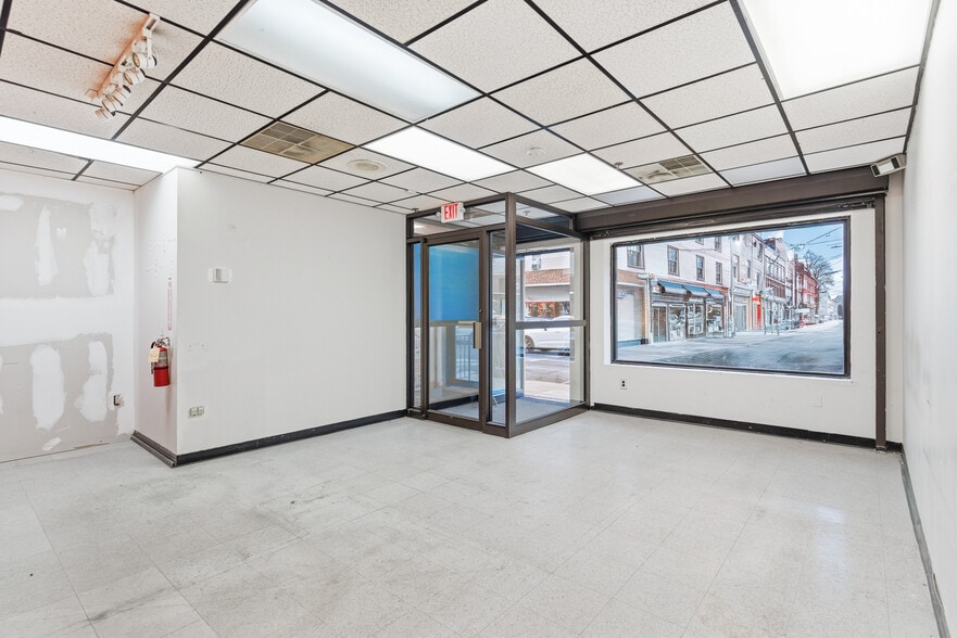 More Photos Of 128 Wilson Ave, Newark Office For Lease