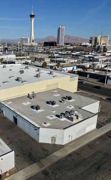 More Photos Of 2665 S Highland Dr, Las Vegas Industrial For Lease