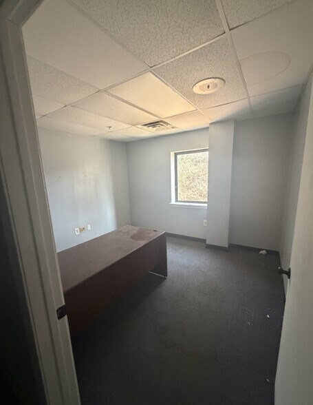 More Photos Of 216 Industrial Dr, Ridgeland Warehouse For Sale