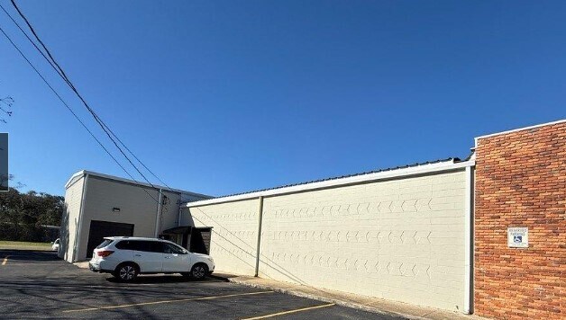 More Photos Of 312 Smith Ave, Thomasville Restaurant For Sale