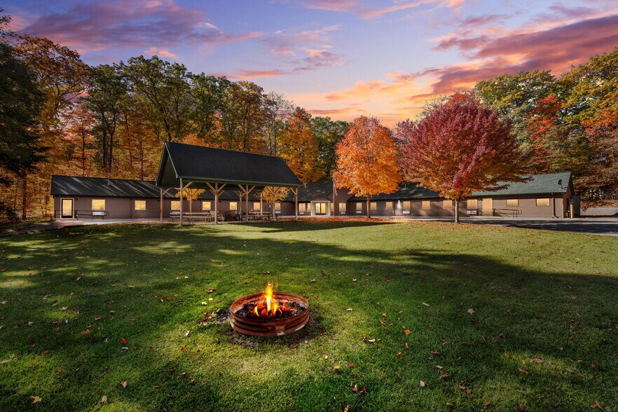 Primary Photo Of 12800 Cherry Ave, Rapid City Hotel For Sale