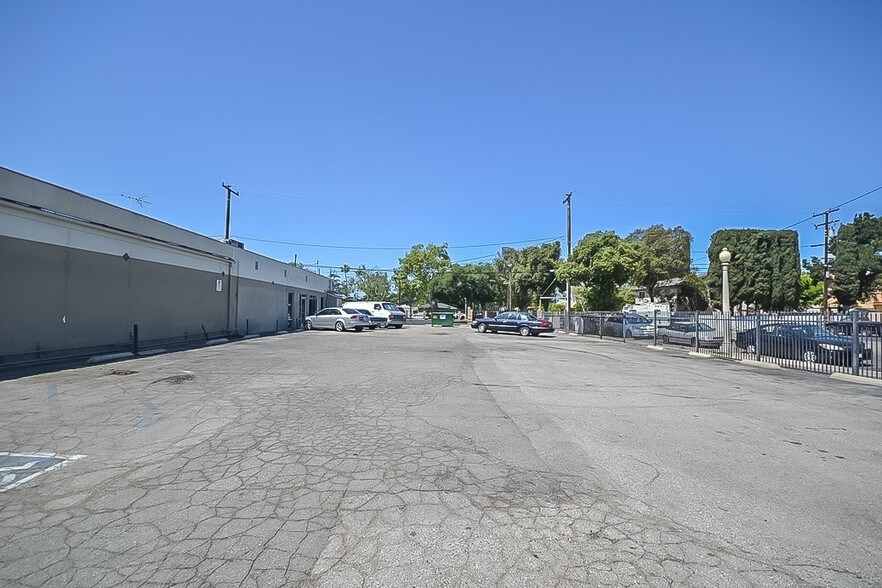 More Photos Of 1306 S Main St, Santa Ana Freestanding For Lease