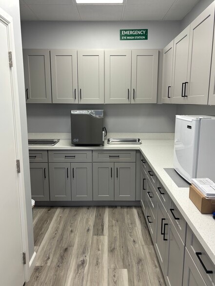 More Photos Of 33777 N Scottsdale Rd, Scottsdale Medical For Sale