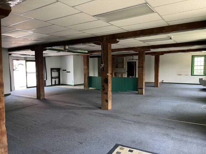 More Photos Of 3397 George st, York Freestanding For Lease