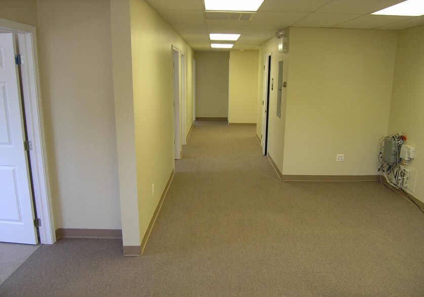 More Photos Of 33 Union St, Doylestown Office For Lease