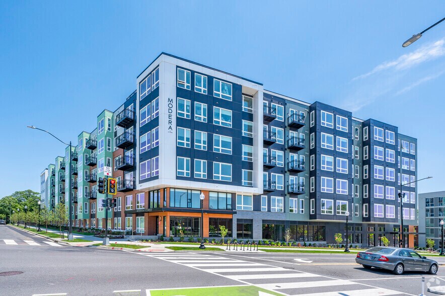 Primary Photo Of 1701 H St NE, Washington Apartments For Lease
