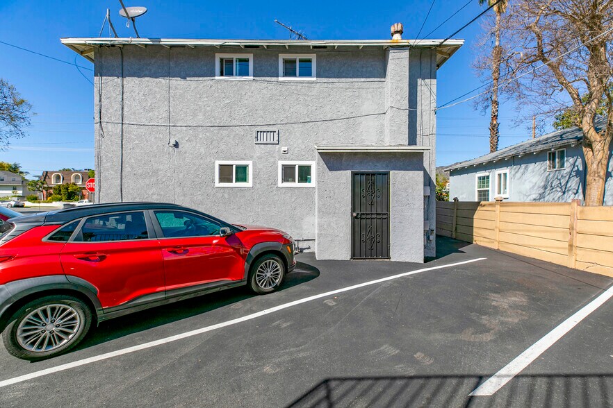 More Photos Of 1138 N Parish Pl, Burbank Apartments For Sale